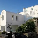 White House Villa *