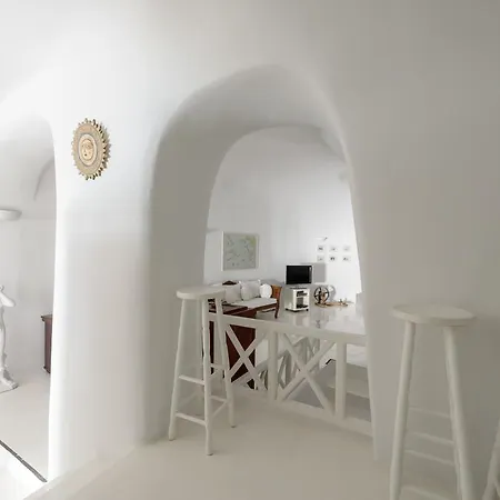 Villa White House