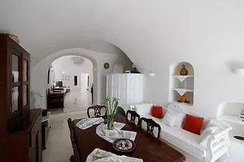 Vila White House Foinikiá