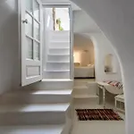 Villa White House
