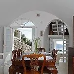 White House Villa Finikiá