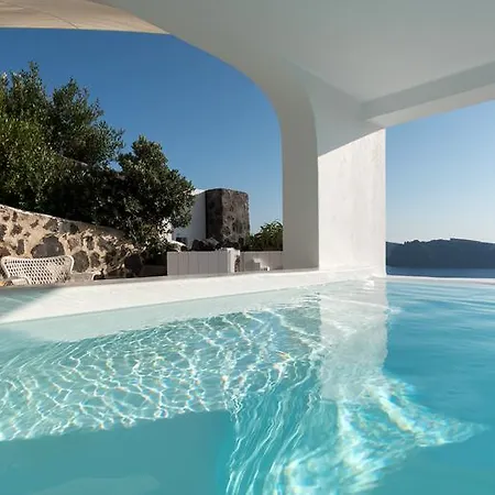 Villa White House