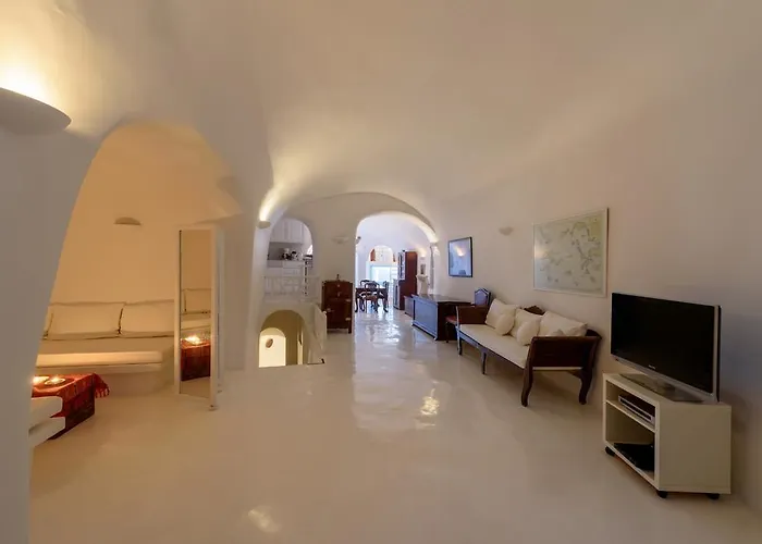 Вилла White House Foinikia (Santorini)